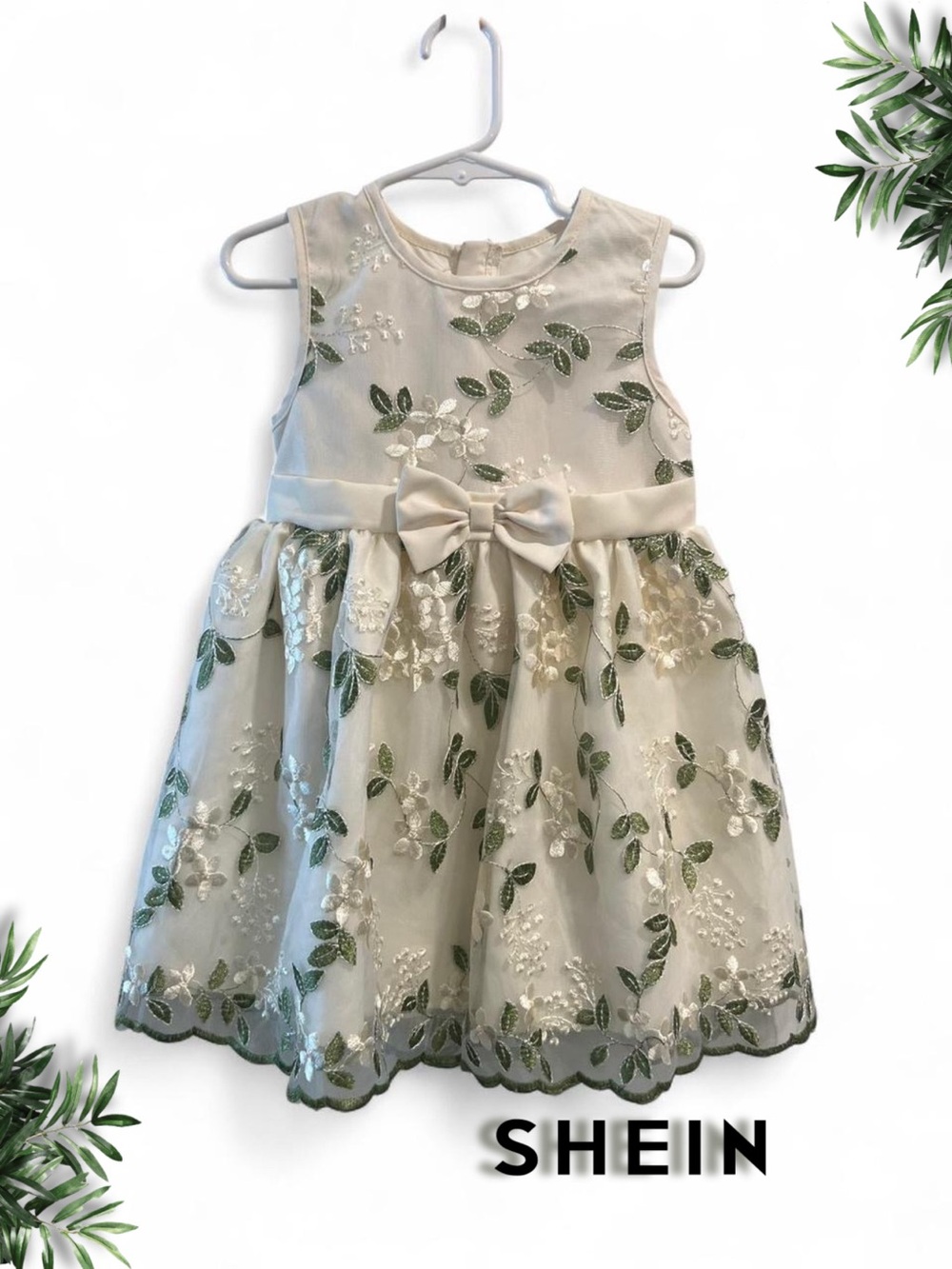 SHEIN Cream and Green Embroidered Kids Dress